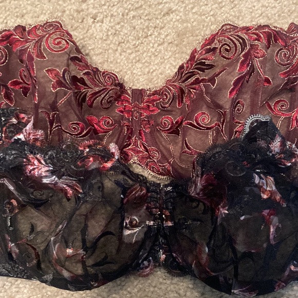 Soma unlined bras with beautiful embroidery detail. Like new. - Picture 2 of 4